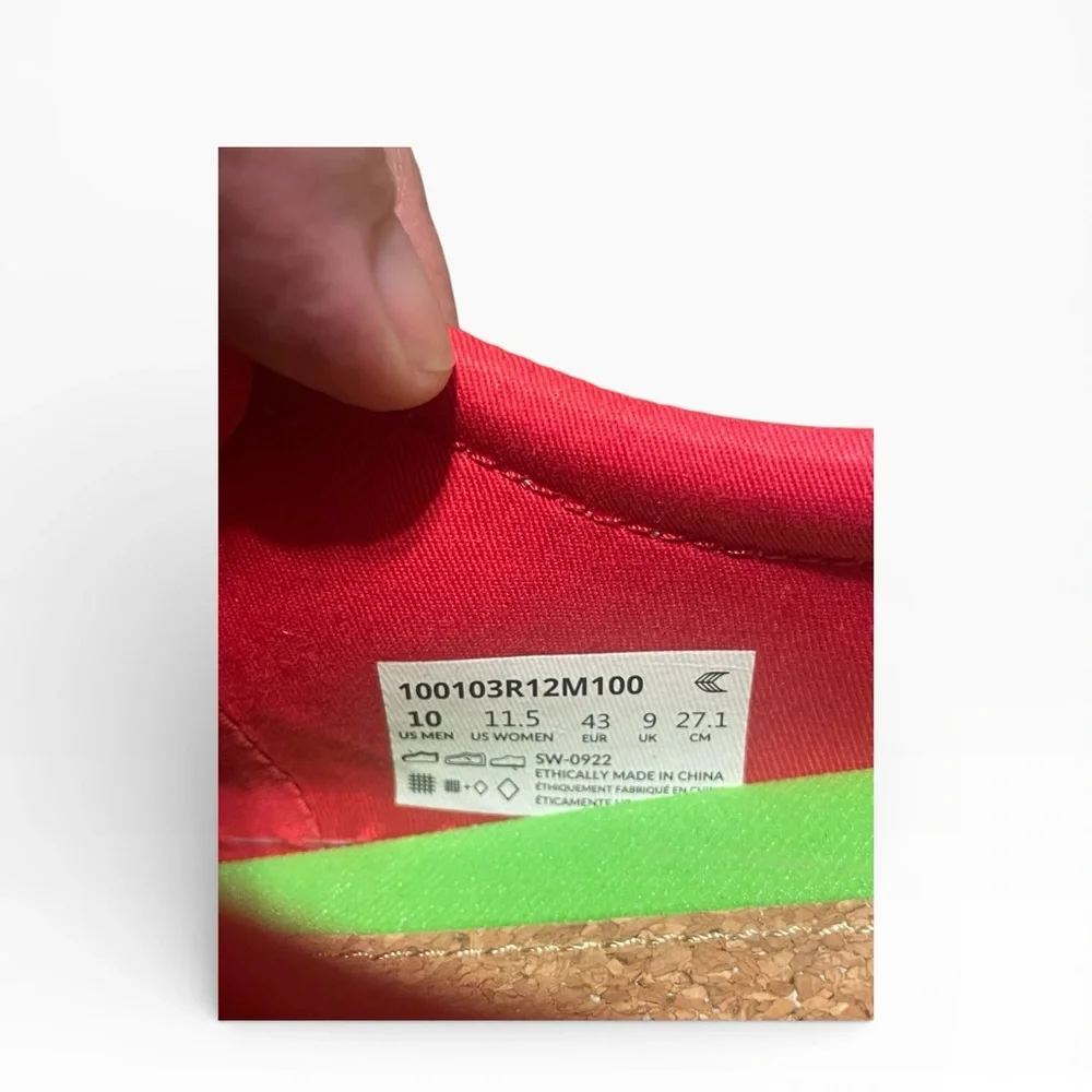 Cariuma OCA Low‎ Gerry Lopez Red Canvas Sneaker, W11.5, M10, NIB